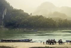 Luang Prabang - Slow boat ticket to Pak ou caves and Ban Xang Hai