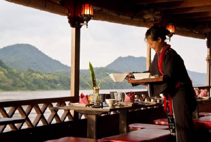 Dine and Cruise on Mekong River