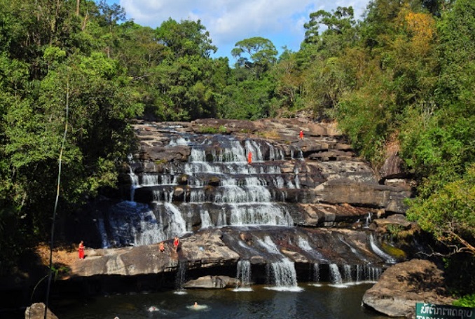 1 Day Trekking To Waterfalls - Orchid Fields From Vientiane City - Private 